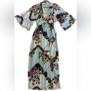 Jessica Simpson Maternity Kimono Dress